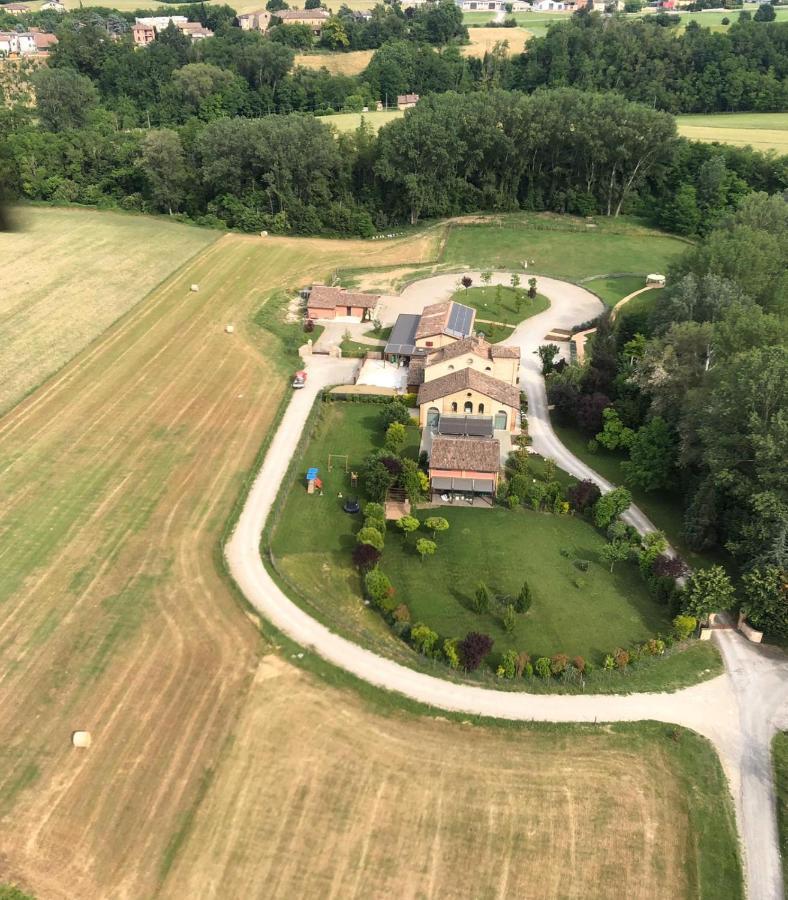 La Rondanina Villa Castelnuovo Fogliani ภายนอก รูปภาพ