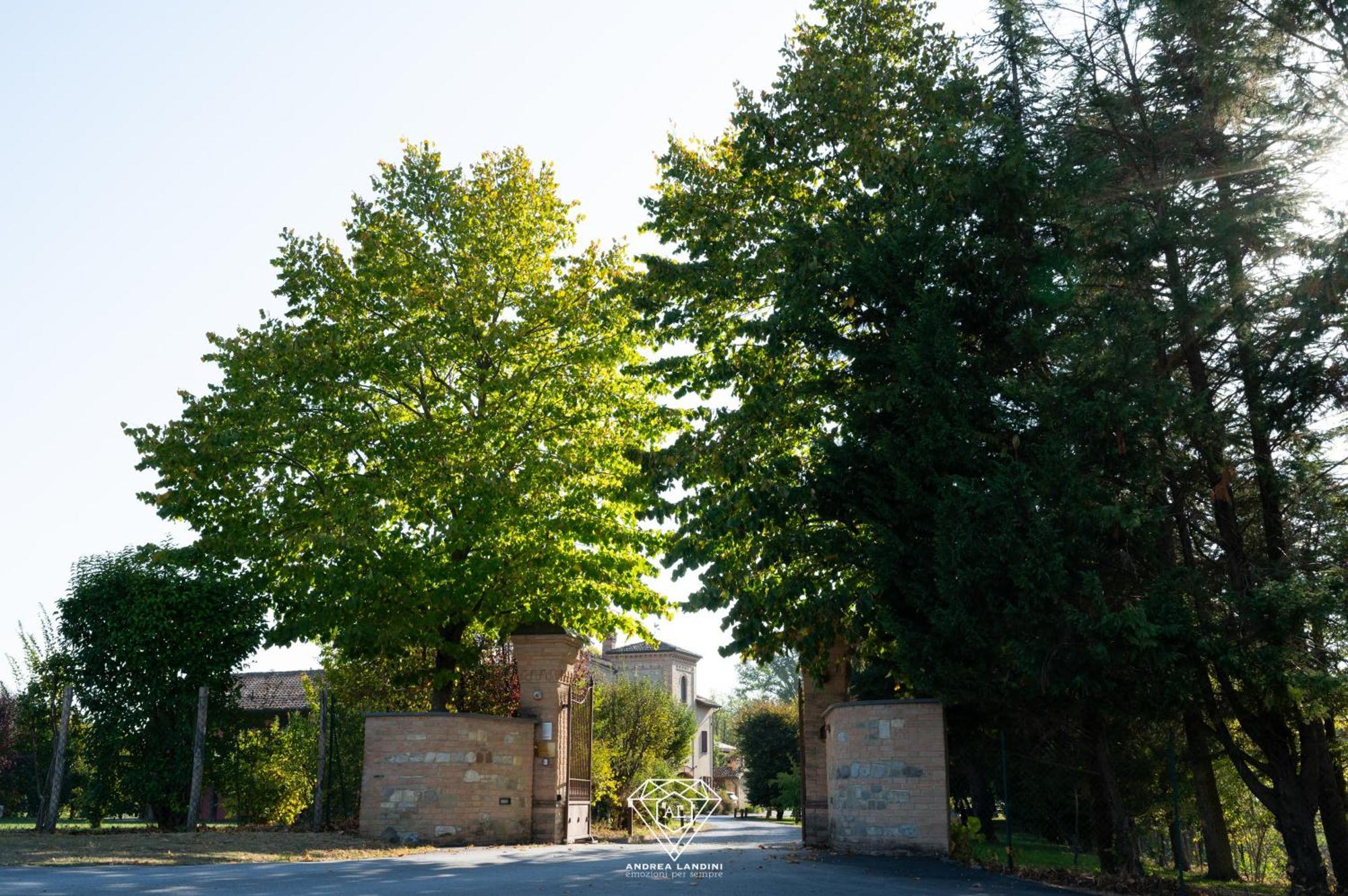 La Rondanina Villa Castelnuovo Fogliani ภายนอก รูปภาพ